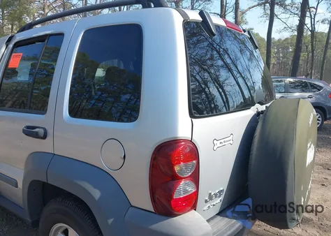 2006 Jeep Liberty Sport из США, поврежденный, VIN 1J4GL48K86W149873